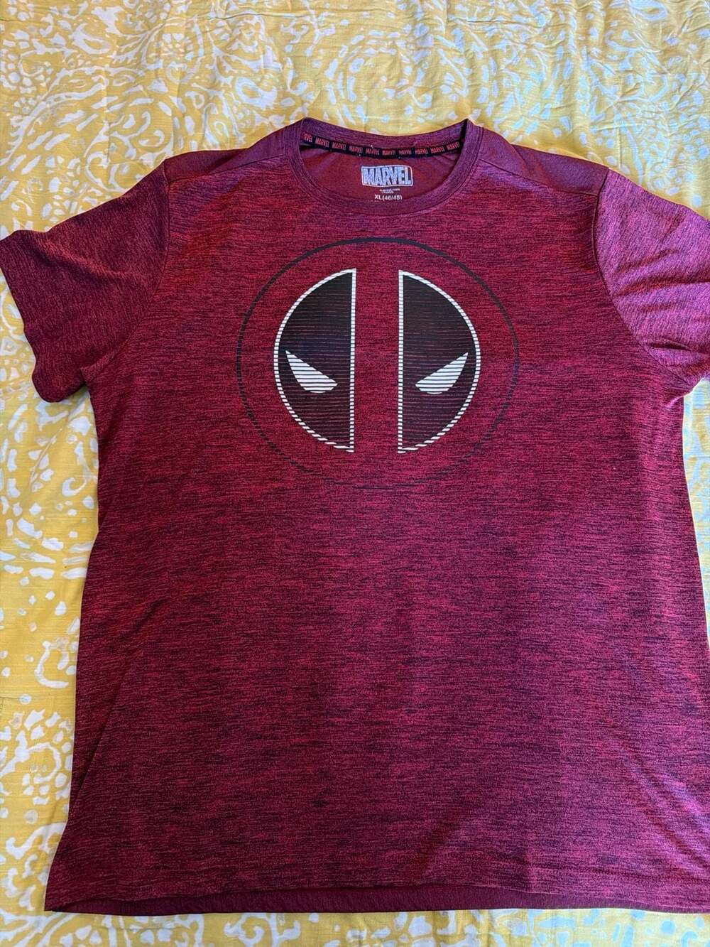 Marvel Deadpool Men's XL Performance Heathered Maroon Training T-Shirt